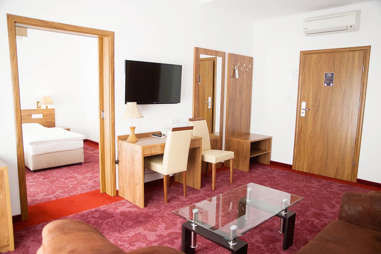 Hotel Drohicki Drohiczyn Εξωτερικό φωτογραφία